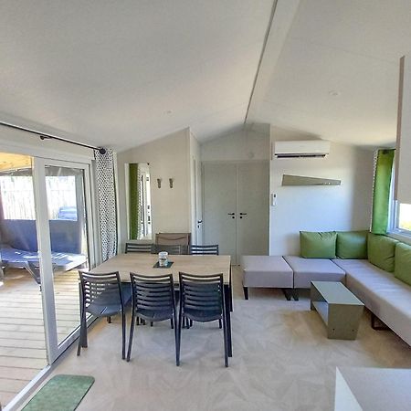Camping Les Brillas Les Moutiers Εξωτερικό φωτογραφία
