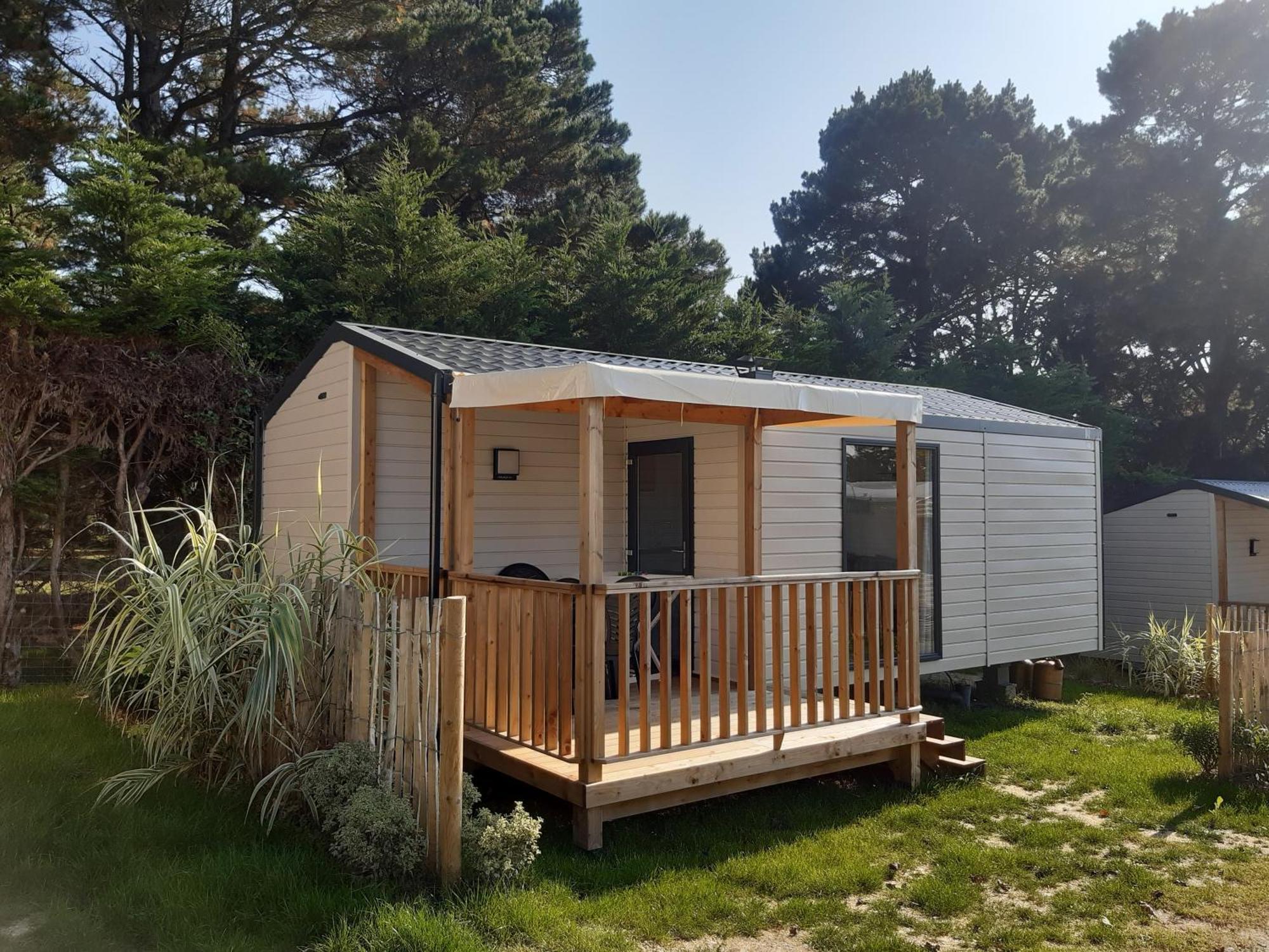 Camping Les Brillas Les Moutiers Εξωτερικό φωτογραφία